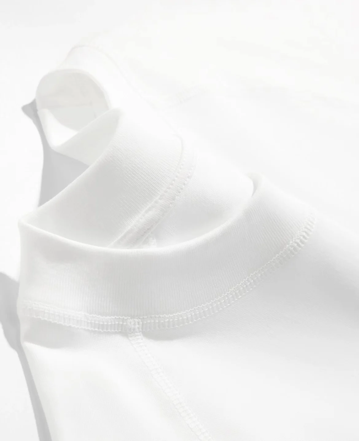 研究目的での交流に限ります。エッセンシャルTシャツ、ヴィンテ - Vintage Fashion Research のレビューと価格